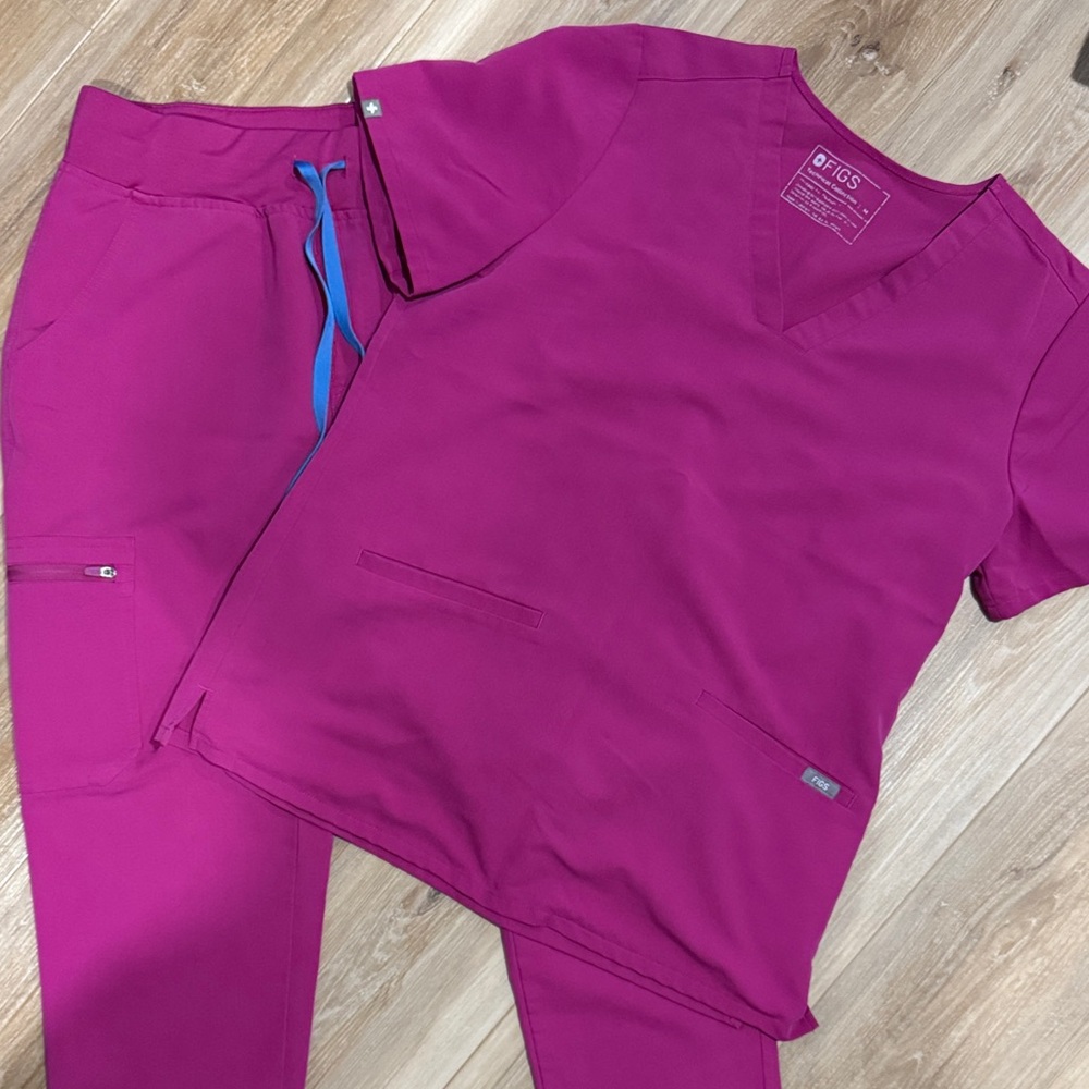 Figs Vibrant Pink Scrub Ensemble